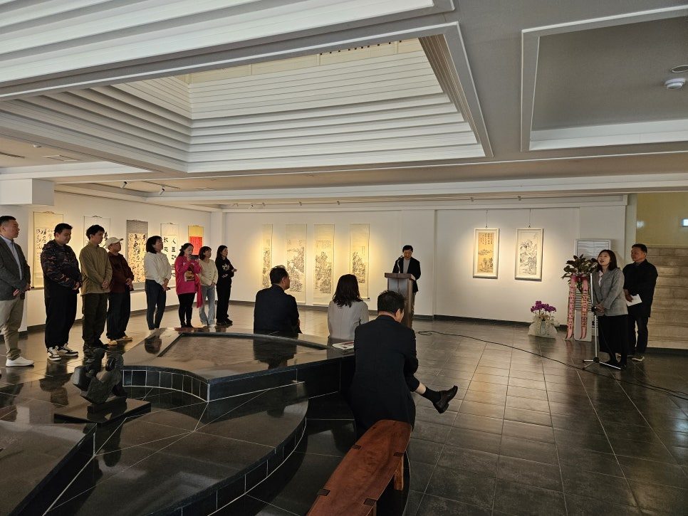 세한대학교 개교 30주년 기념 〈表現의 自由展〉 전시 사진 1
