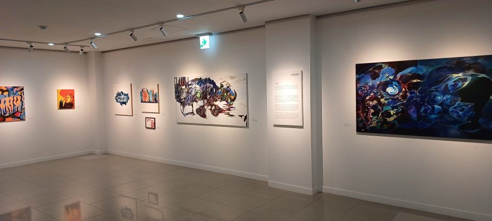 레지던시 결과전 〈이안에 머물다 展〉 전시 사진 3